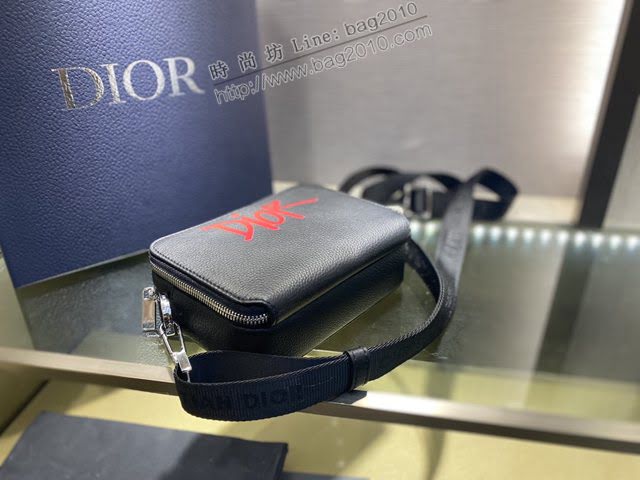 Dior男女同款包 迪奧ESSENTIALS新年限量款牛轉乾坤相機包 Dior肩背斜挎包  dfk1500